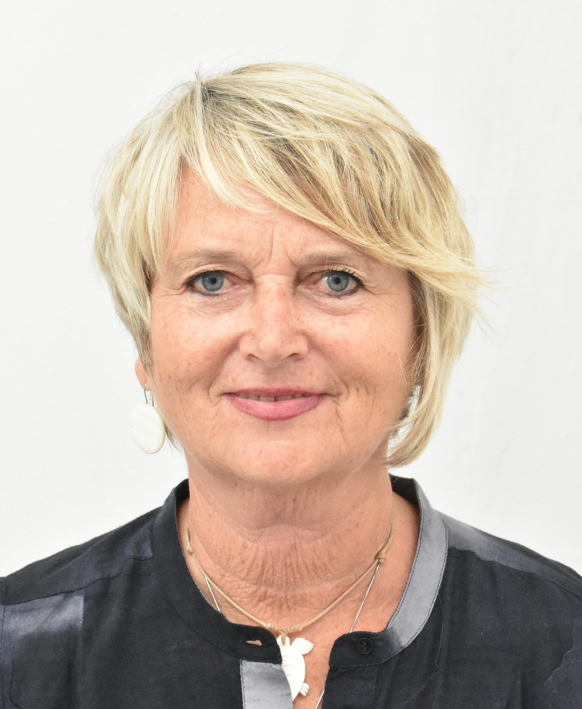 Ingrid Albrecht, Beisitzerin